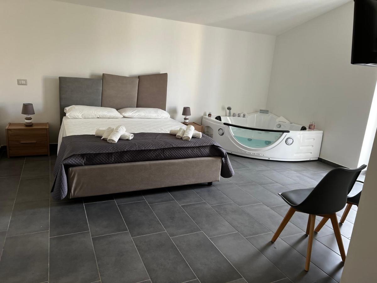 Habitat Luxury Suites Bellona Eksteriør billede