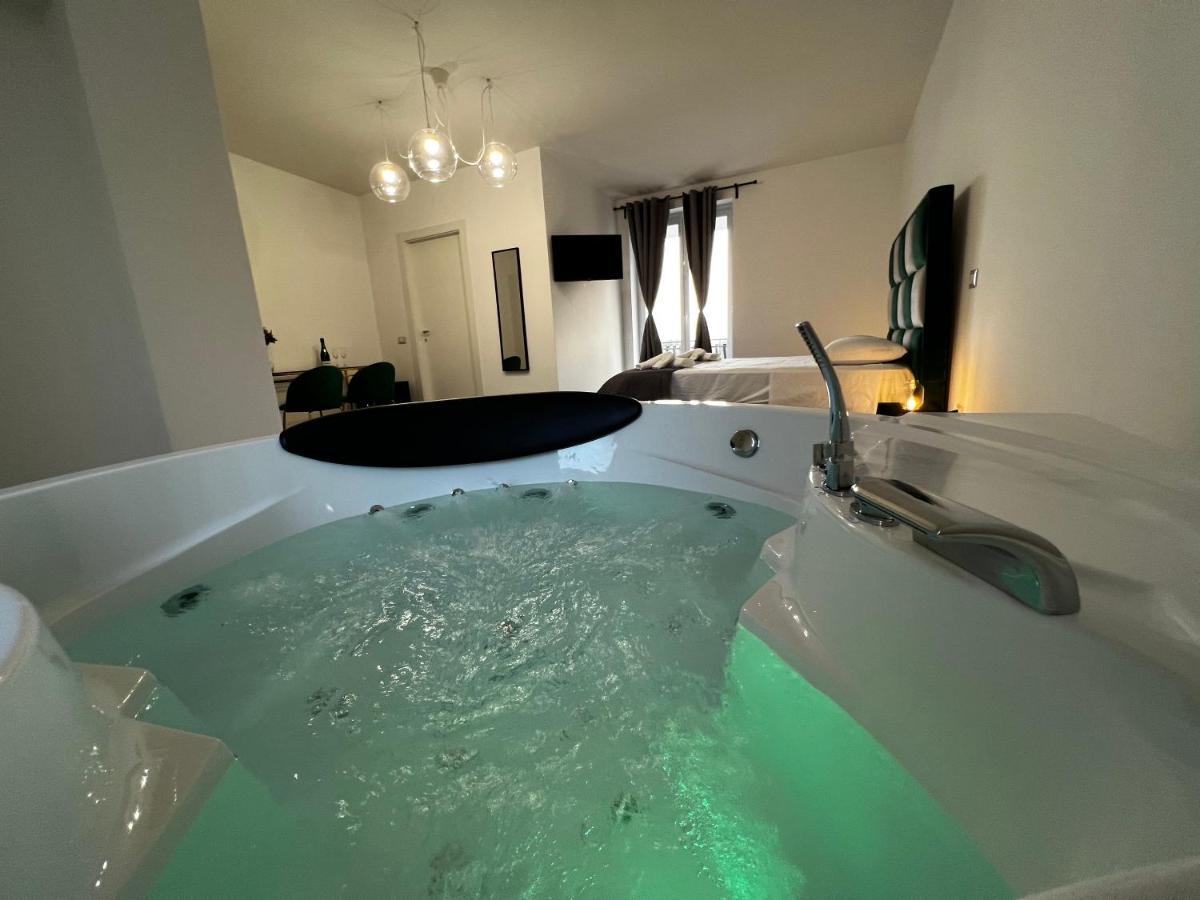 Habitat Luxury Suites Bellona Eksteriør billede